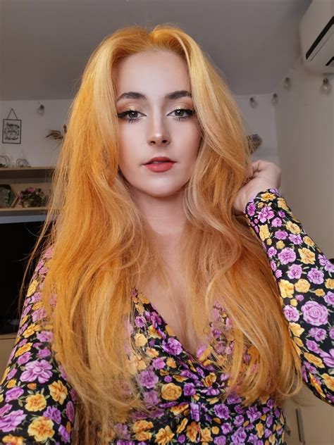 If you see this, good night 💋 : r/Faces