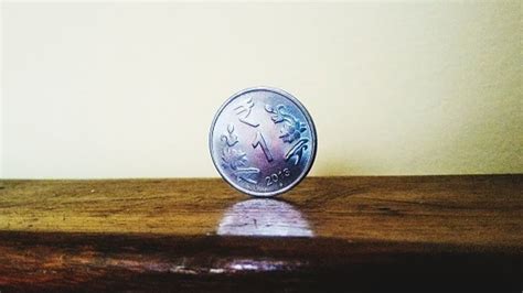 Rupee slips 9 paise to 71.03 against US dollar in early trade | Rupee ...