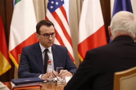 Petković: Lekovi iz centralne Srbije uskoro u bolnicama na Kosovu i ...