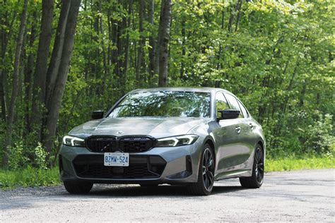 2023 BMW M340i xDrive Car Review - Reviews | Driving
