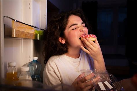 Makan Malam Nggak Menjamin Kenyang Sampai Pagi, Ini Alasannya ...