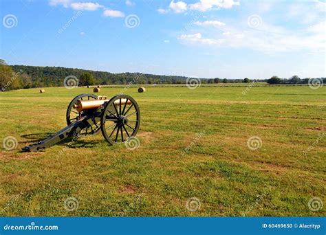 Civil War Cannon at Wilson S Creek Stock Photo - Image of routed, franz ...