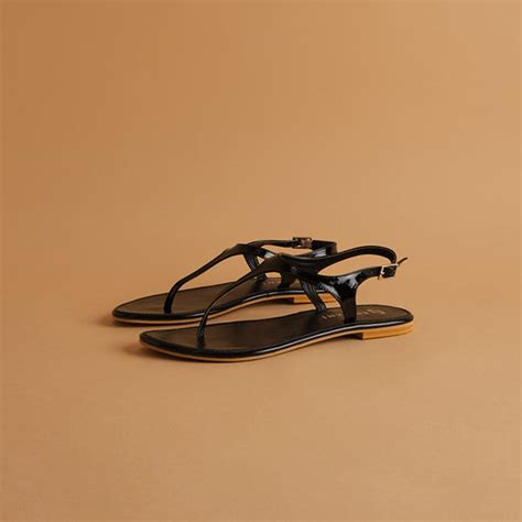 Women's Footwear Sale - Up to 30% Off | Eridani