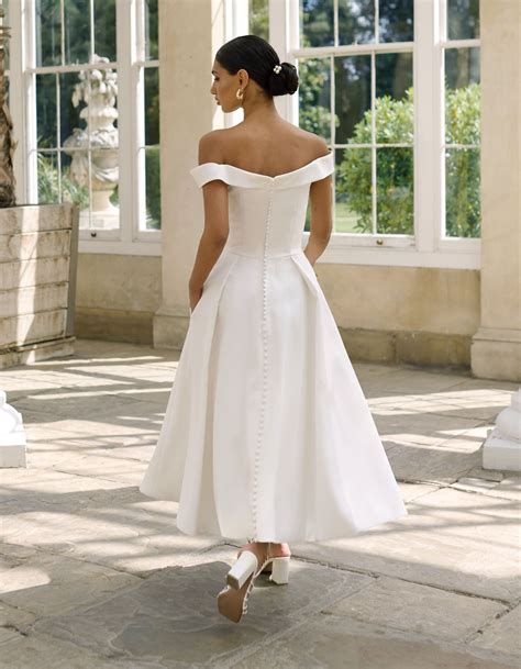 Beautiful tea length wedding dresses | Honestweddingadvice.com