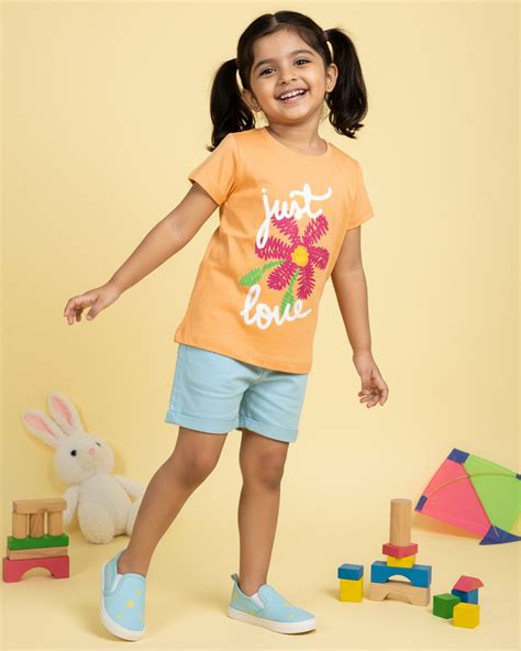 Girls Orange Graphic Print Round Neck T-Shirt – Comfortable & Stylish