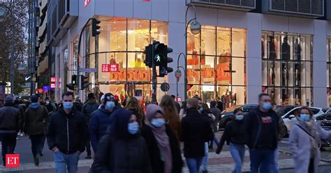 US online sales surge to near-record on 'Black Friday' - The Economic Times