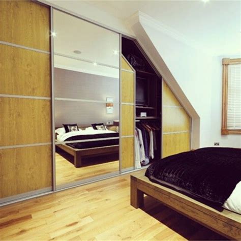Stunning Double Angled Sliding Door Wardrobe in Oak and Mirror