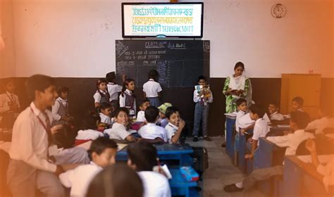 Smart Classroom Technology: Definition, Features & Future Readiness ...