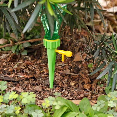 Plant Watering Spikes self Watering Spikes Water dripper for Plants, A ...