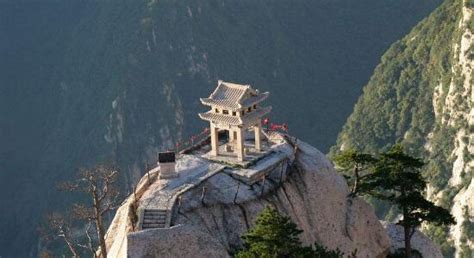 五岳是指哪五座山 为中国著名的五岳之一位于山东