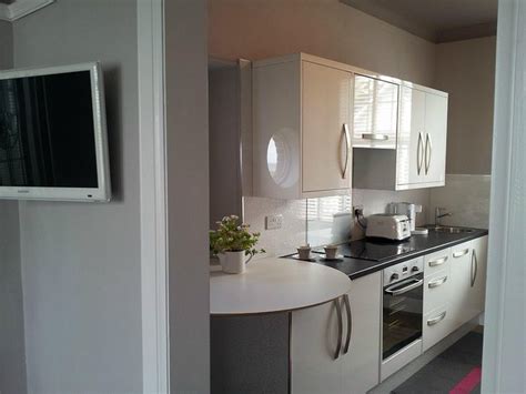 TURNBERRY ROAD SUITES (Maidens) - Apartment Reviews, Photos, Rate ...