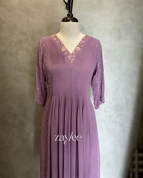Lavender V Neck Kurta – Zaylee Designs