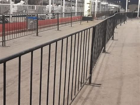 Hit-and-Run Accident in Surat: Pregnant Wife and Husband Injured, 3 ...