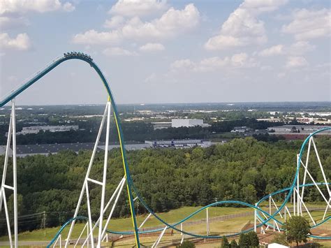 Fury 325 at it's peak! : rollercoasters