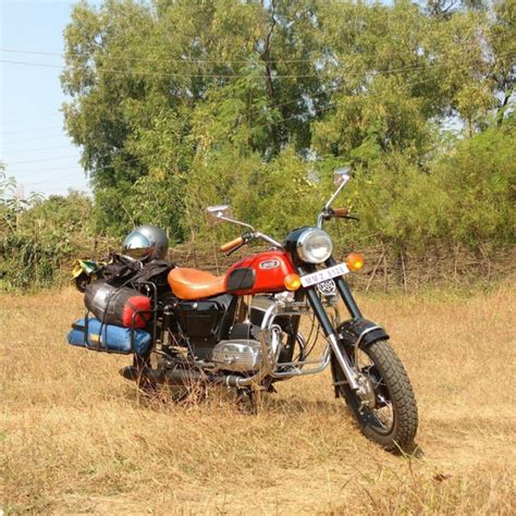 Two Stroke Tuesdays E18 : Yezdi Classic 250 1984 - The Yezdi Guy – trip ...