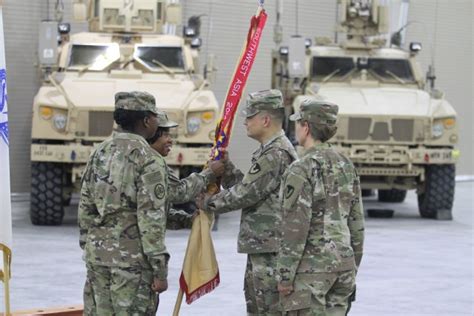 Kuwait Contracting Brigade Changes Command | Article | The United ...