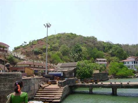 Vengurla Malvan Beach: Popular Tourist Attraction In Maharashtra ...