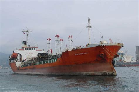 XIN HAO YANG, Chemical/Oil Products Tanker - Details and current ...