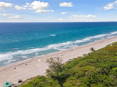 Cozy Beach Studio | Steps to Pool & Hot Tub - Apartments for Rent in ...