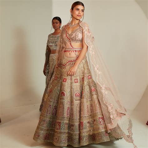Gold Grid Contrast Mughal Lehenga: Anjalee And Arjun Kapoor