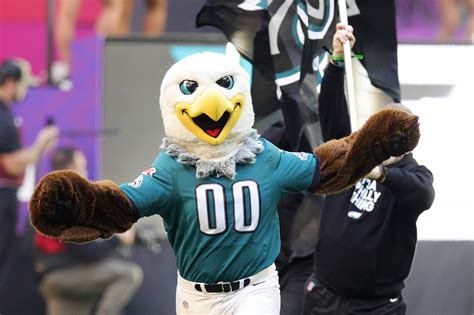 Philadelphia Eagles' Jason Kelce Goes Viral For Victory Dance