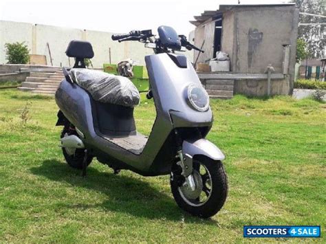 Victory Vero Delta Electric Scooter price, mileage, colours, photos ...