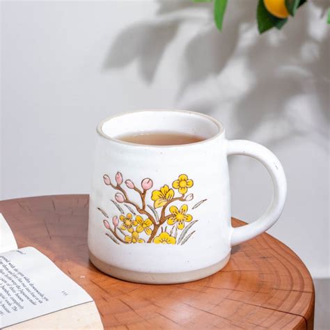 Floral Tulip Ceramic Mug 350 ml Online - Premium Coffee Mug | Nestasia