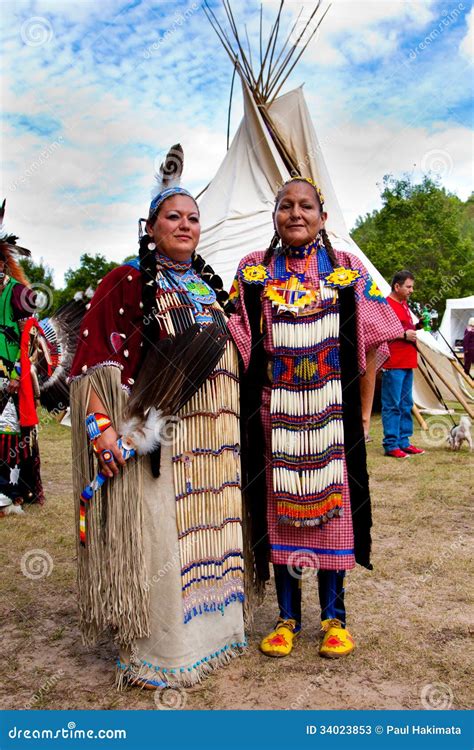Tipi, American Indian Tents In Capitol Reef National Park Editorial ...