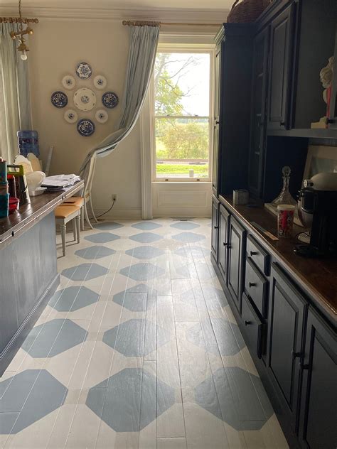 Painted Wood Floor Pattern 8 Best Painted Floor Ideas How To Paint A