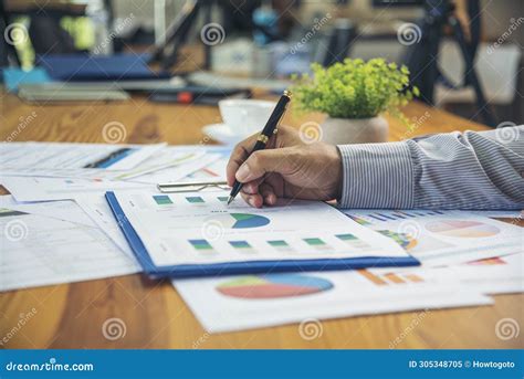 Business Analytics Graph 的图像结果