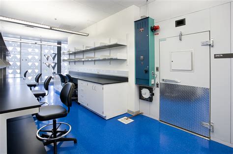 Science and Technology Building 的图像结果