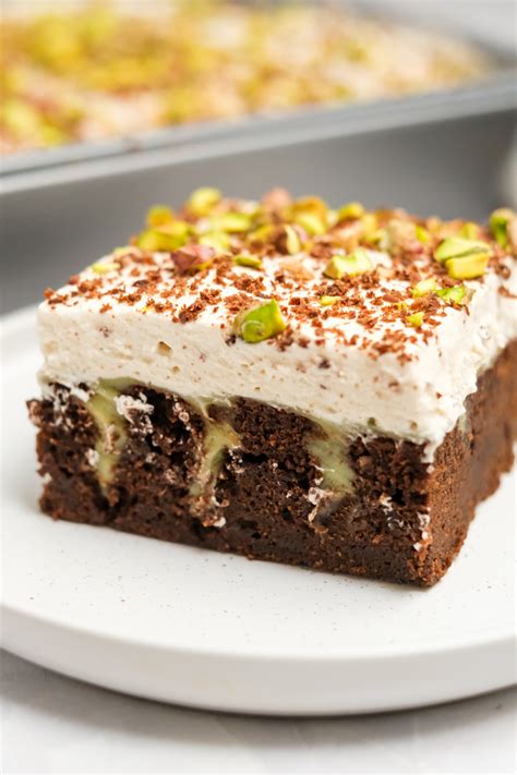 Bailey's Irish Cream Cake - Reluctant Entertainer