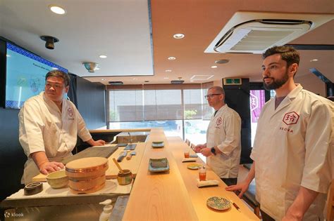 Sushi Making Experience at a High End Tokyo Restaurant - Klook India