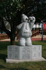 Popeye Wimpy Statue in Chester, Illinois: Popeye Hamburger Guy