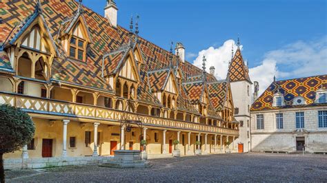 Beaune - Burgundy Wine Region | Wine-Searcher
