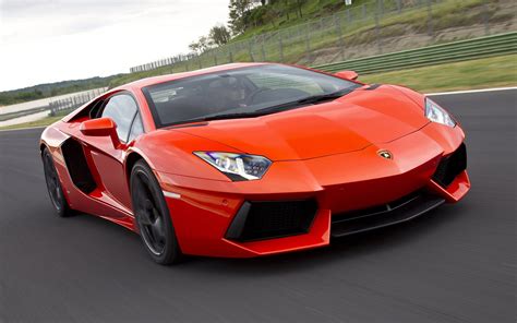 Lamborghini Aventador LP 700-4 HD Wallpaper – Ultimate Sports Vehicle ...