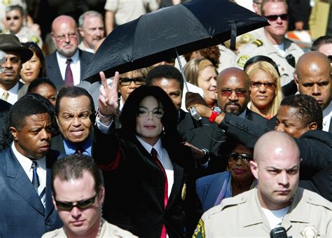 A Short History Of The Michael Jackson Child Molestation Case | Crime Time