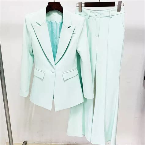 Two Piece Business Suit 的图像结果