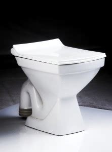 clayplus CERAMIC'S Floor Mounted Western Toilet Commode CERAMIC'S Floor ...