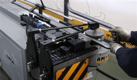 CNC Machine Operator Work 的图像结果