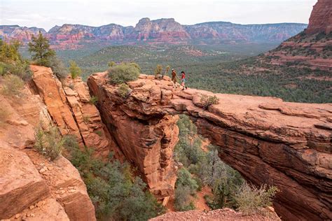 3 Of The Best Hikes In Sedona, Arizona | Bare Escape
