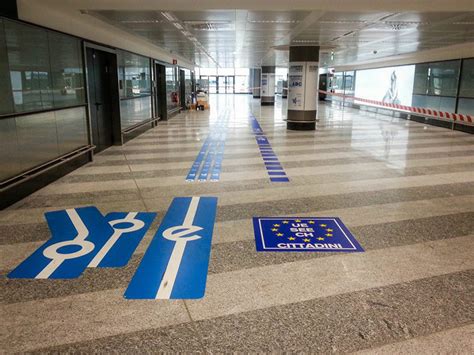 30+ Custom Floor Stickers Ideas Using Vinyl Sticker & Printed Decal In ...