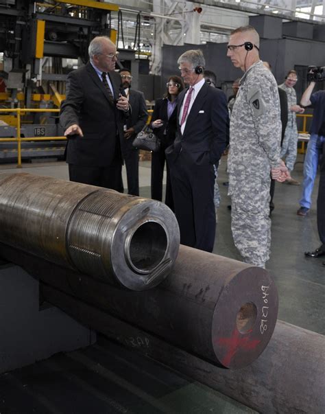 SecArmy visits, touts, challenges Watervliet | Article | The United ...