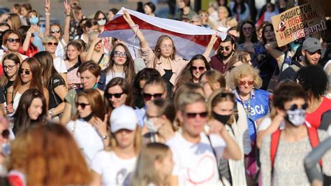 Belarús: la Policía detiene a decenas de manifestantes en una nueva ...