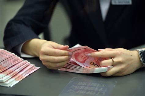 缓解老人取现难，北京多家银行推出存折预约取款_北京日报网