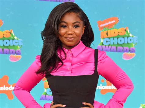 Celina Smith Actress 60 Photos - Moonagedaydream.film