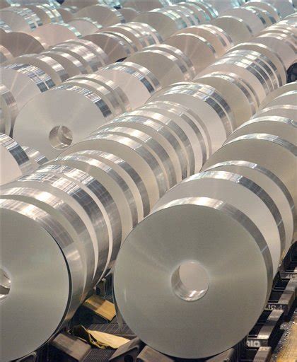 Alcoa posts fourth-quarter profit as sales jump - cleveland.com