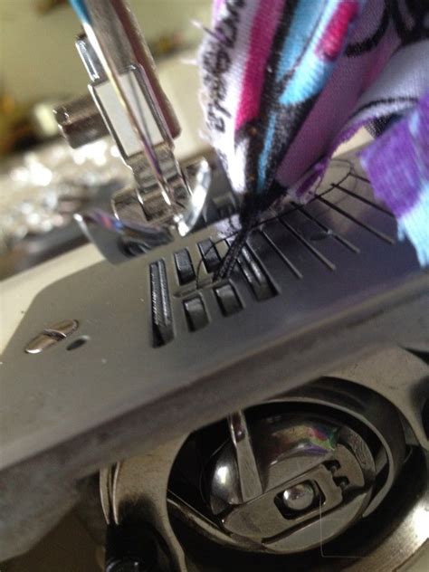 Singer Athena 2000 Sewing Machine Bobbin Problems 的图像结果