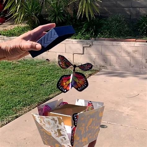 Exploding Gift Box Ideas 的图像结果