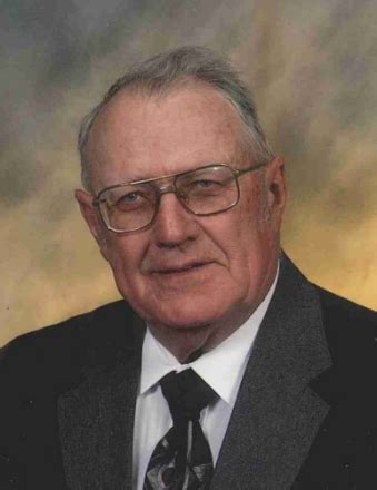 Wendell A Fredin Obituary - 2023 - Sturm Funeral Home